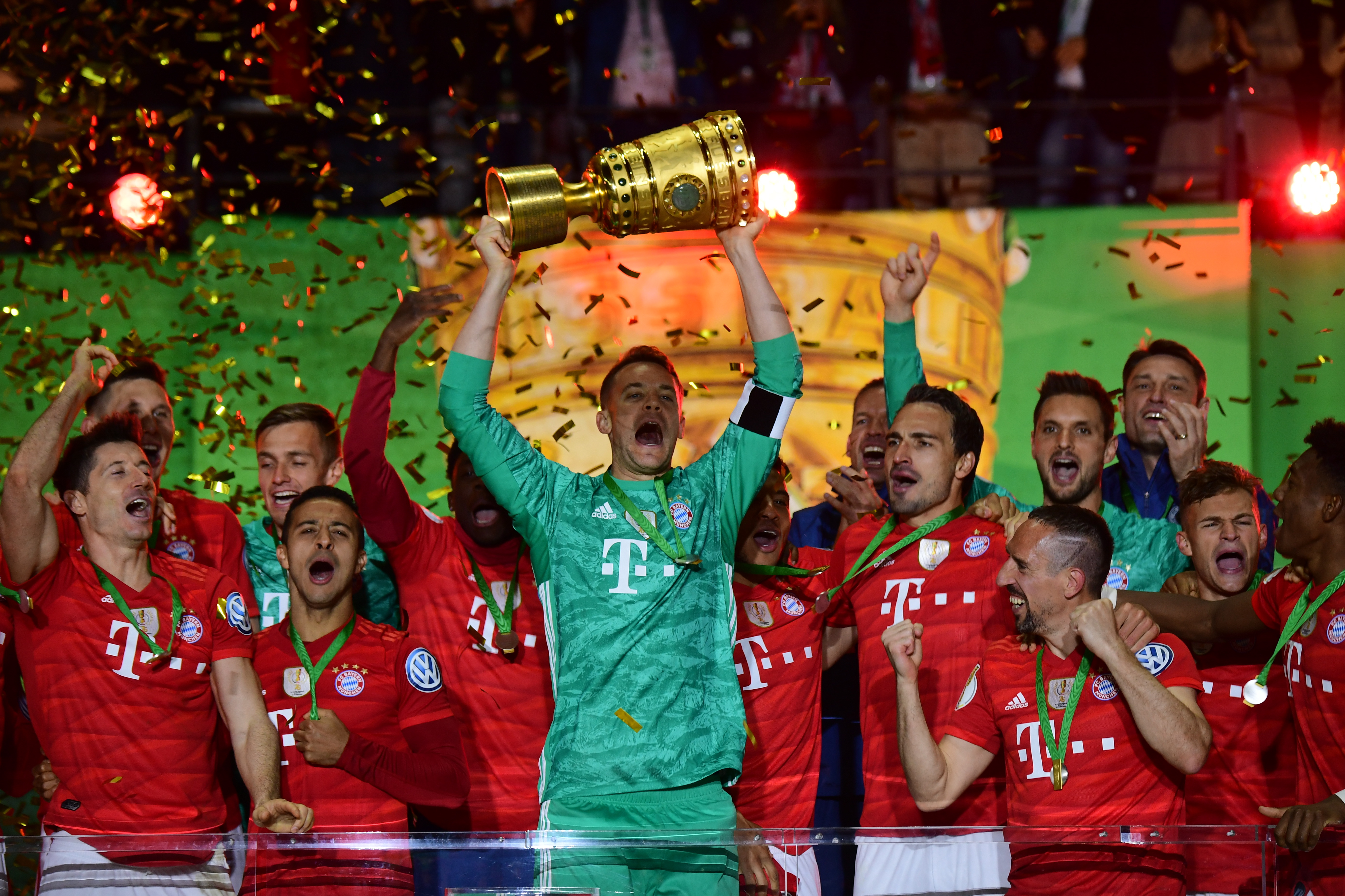 同曦队遭遇挑战，林庭谦展现关键三分球能力（同曦队遭遇考验，林庭谦关键三分彰显实力）