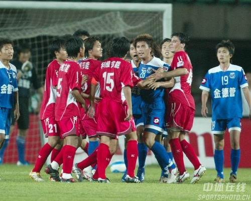 王励勤升任3天遭围攻，呼吁理性追星，极端球迷为何反目？（王励勤上任三日成舆论焦点：呼吁理性追星，极端粉丝为何转向？）