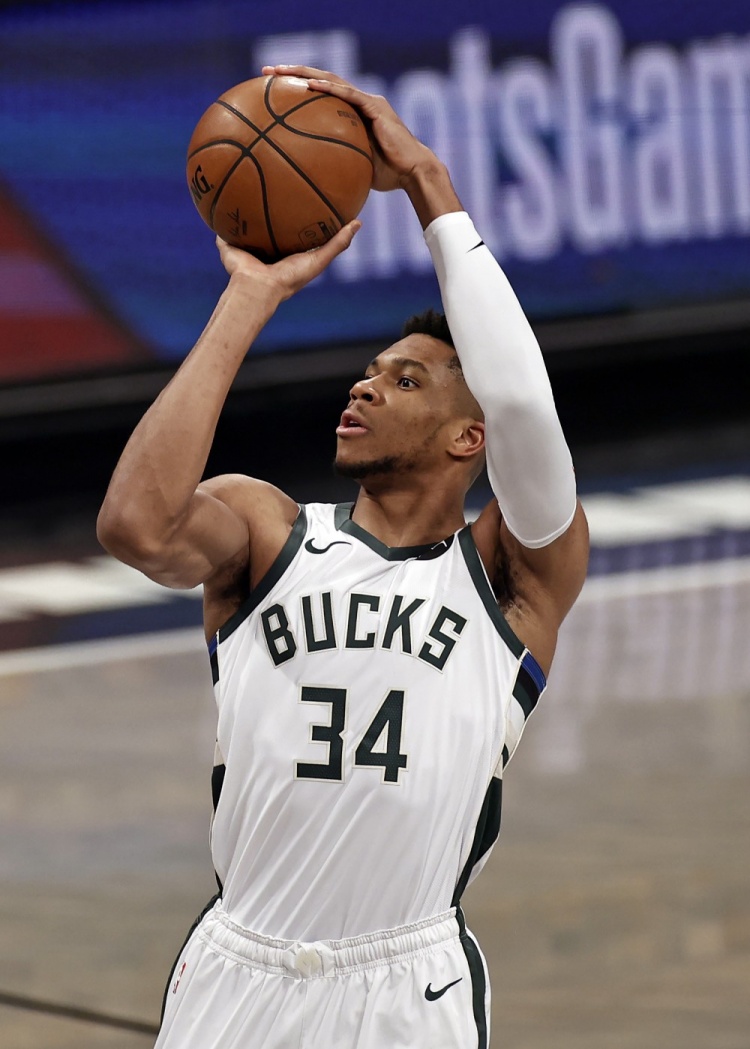 斯基拉：尤文派球探观看西班牙U21比赛，考察罗德里戈-门多萨（斯基拉：尤文派球探赴西班牙U21观赛，重点考察罗德里戈-门多萨）