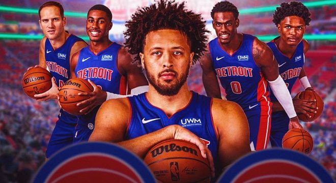 德里克·怀特首节表现抢眼，高效得分助力球队（德里克·怀特首节爆发，高效取分带动球队）