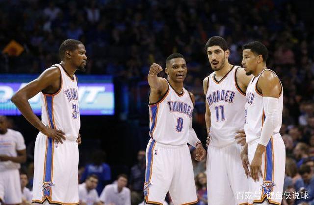 巴萨前高管：皇马就像校霸，只敢狂扁小朋友，碰到强的就缩了（巴萨前高管：皇马像校园恶霸，只会欺负弱小，遇到强者就怂）