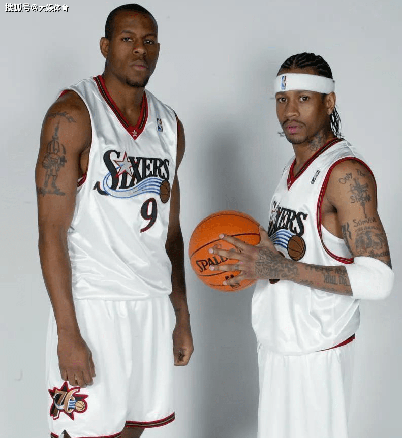 记者：巴萨有人反对买断拉什福德，因他逼抢力度不够&年薪高（记者：巴萨内部有人反对引进拉什福德，理由是逼抢力度不足且年薪过高）