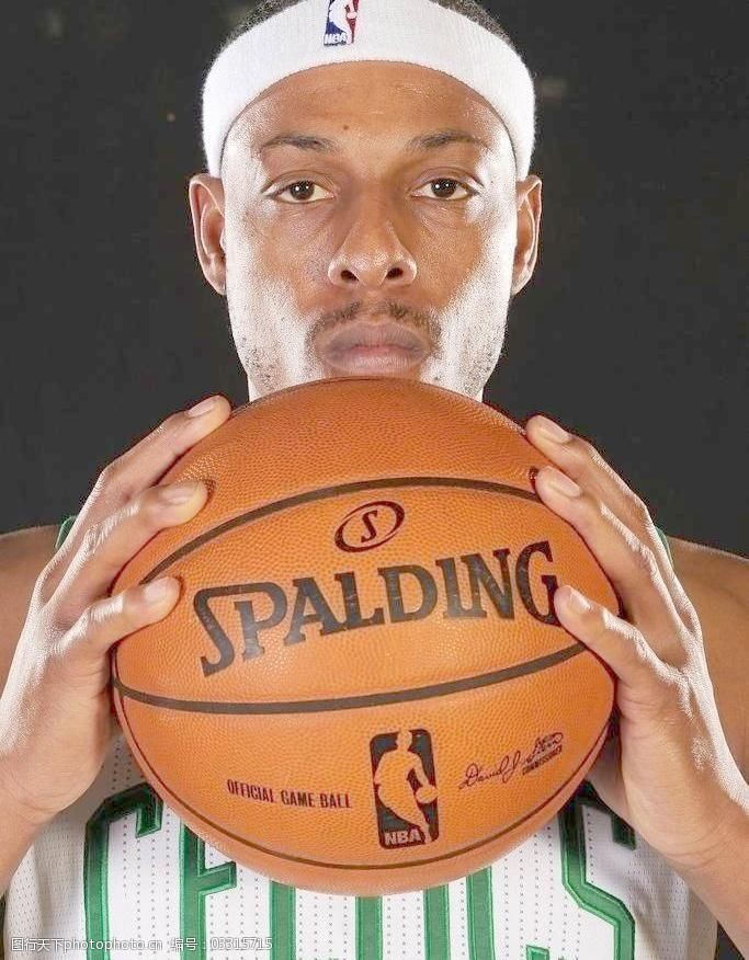 半场战报：多特1-0门兴，布兰特凌空斩，聚勒献助攻（半场快讯：多特暂1-0门兴，布兰特凌空破门，聚勒送助攻）