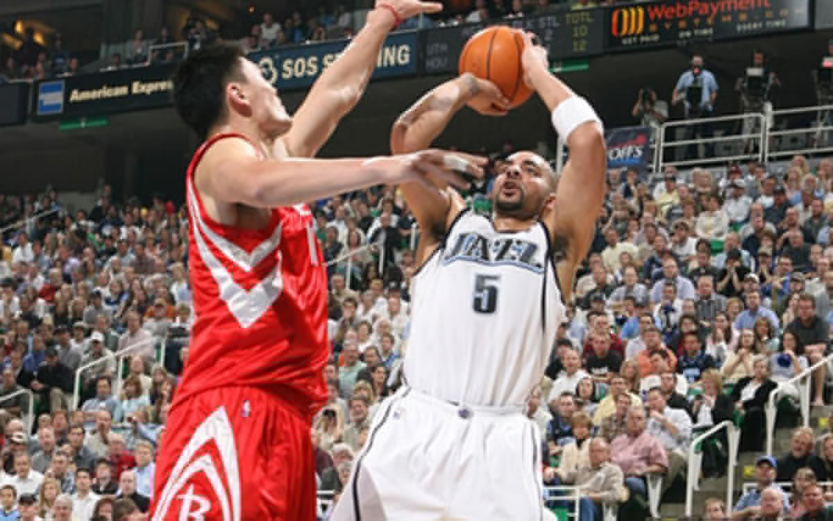 乌迪内斯2-0帕尔马，扎尼奥洛破门，凯南-戴维斯锦上添花（乌迪内斯2-0击败帕尔马：扎尼奥洛先拔头筹，凯南-戴维斯锁定胜局）