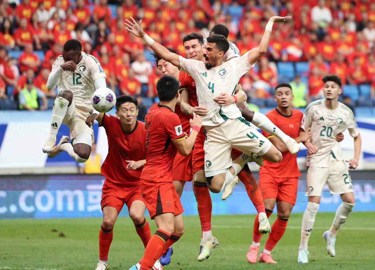 共和报：米兰正加速推进签回蒂亚戈-席尔瓦的交易（共和报：米兰加快敲定蒂亚戈-席尔瓦回归）