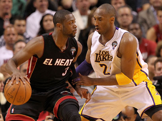 埃迪·豪：我们今天防守做得不好，换乔林顿因为他腹股沟有伤（埃迪·豪称今日防守不达标，乔林顿因腹股沟伤势被换下）