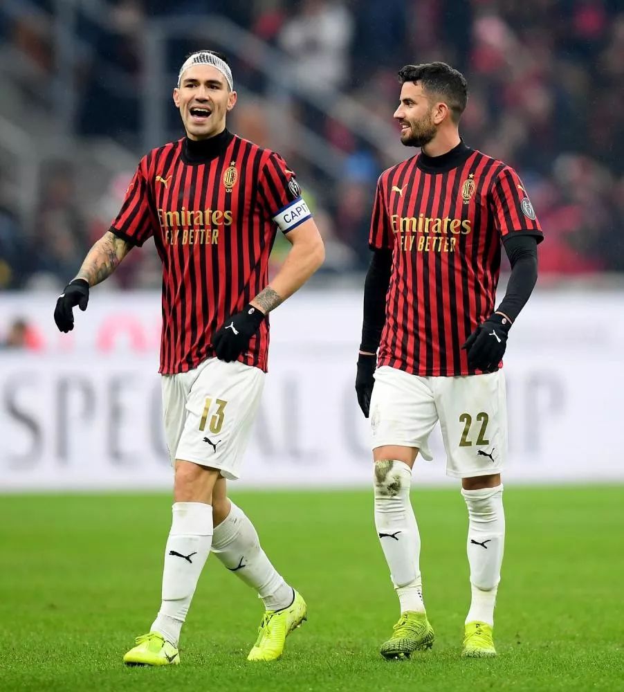 英超首次助攻，吉滕斯本赛季各项赛事助攻数为切尔西队内最多（吉滕斯英超收获处子助攻，本赛季各项赛事助攻数领跑切尔西）